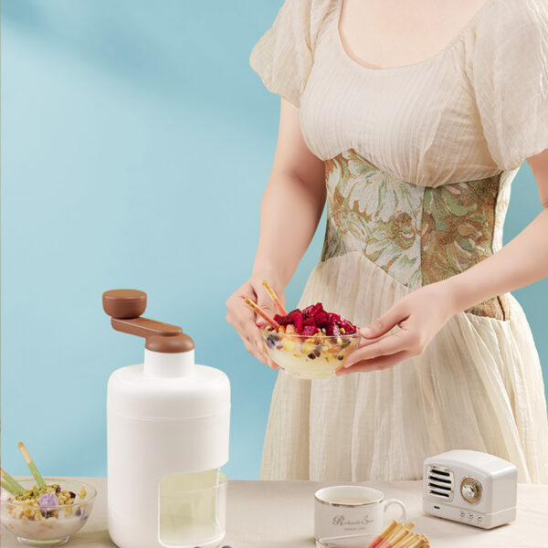 Manual Ice Shaver - Kitchen Hand Block Shaving Machine - Household Small Ice Maker - Slush Machine - Ice Breaking Artifact Soft Ice I - ce Crusher Stall